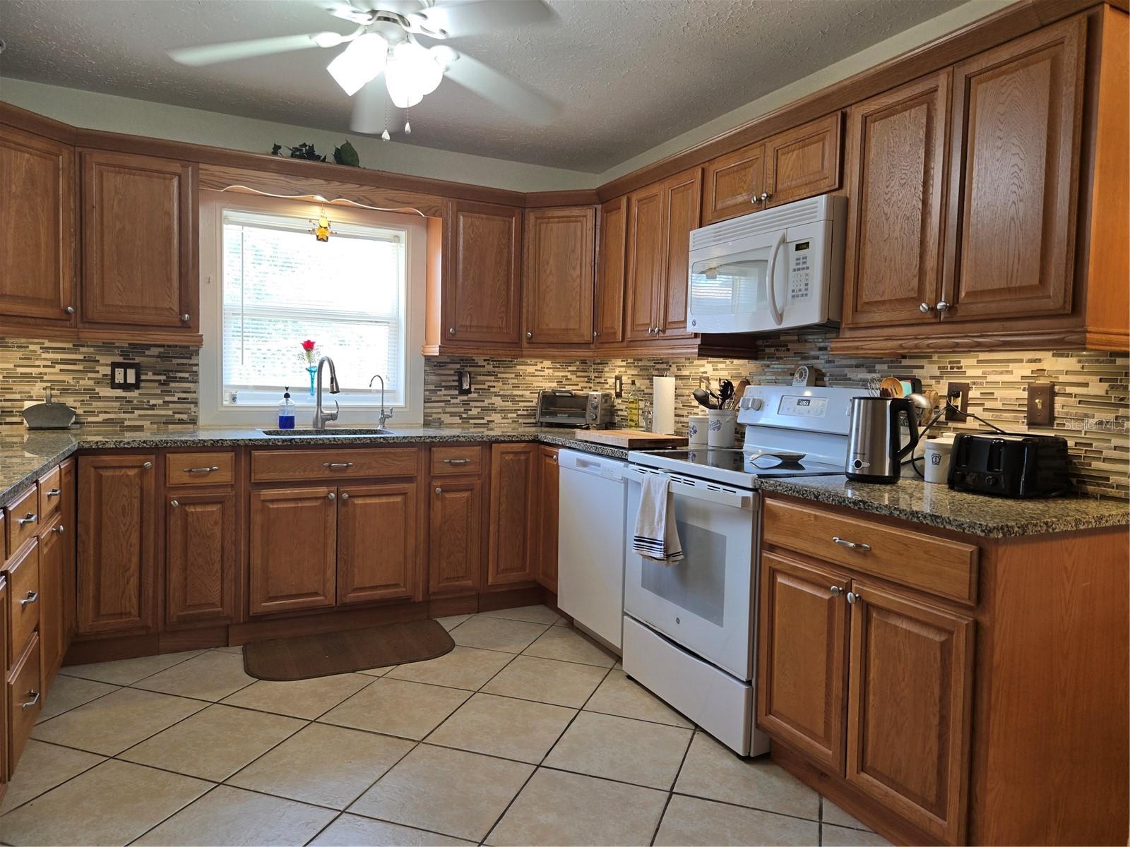 3311 PAPAYA RD, VENICE, FL, 34293