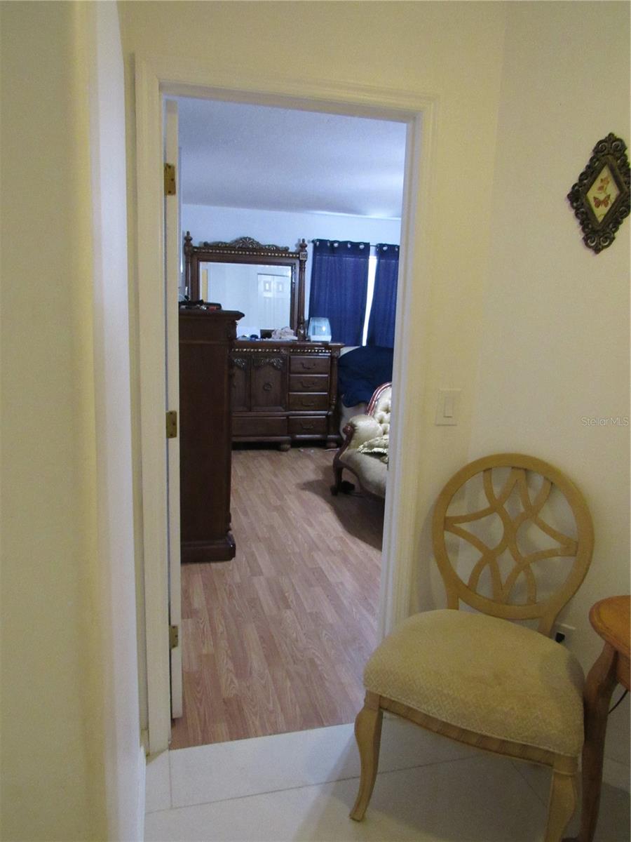 1737 GRIFFIN AVE, LADY LAKE, FL, 32159