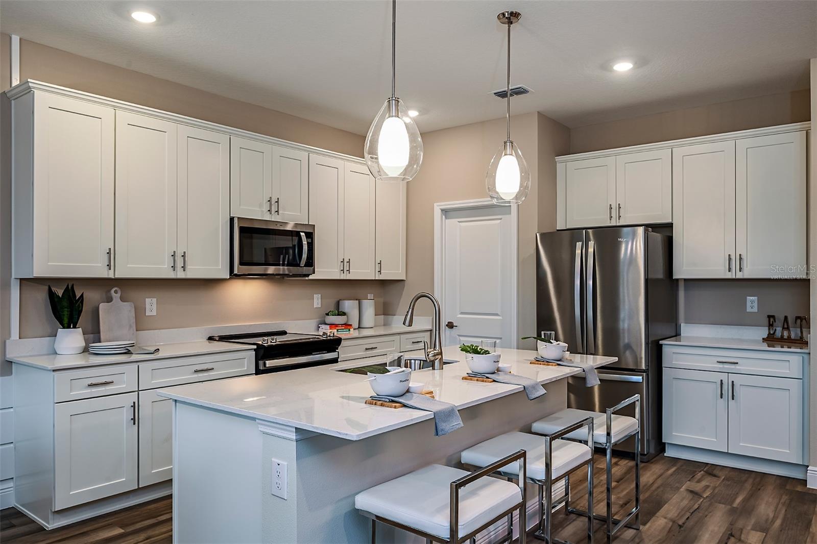 9997 SURREY ROSE DR, SAN ANTONIO, FL, 33576