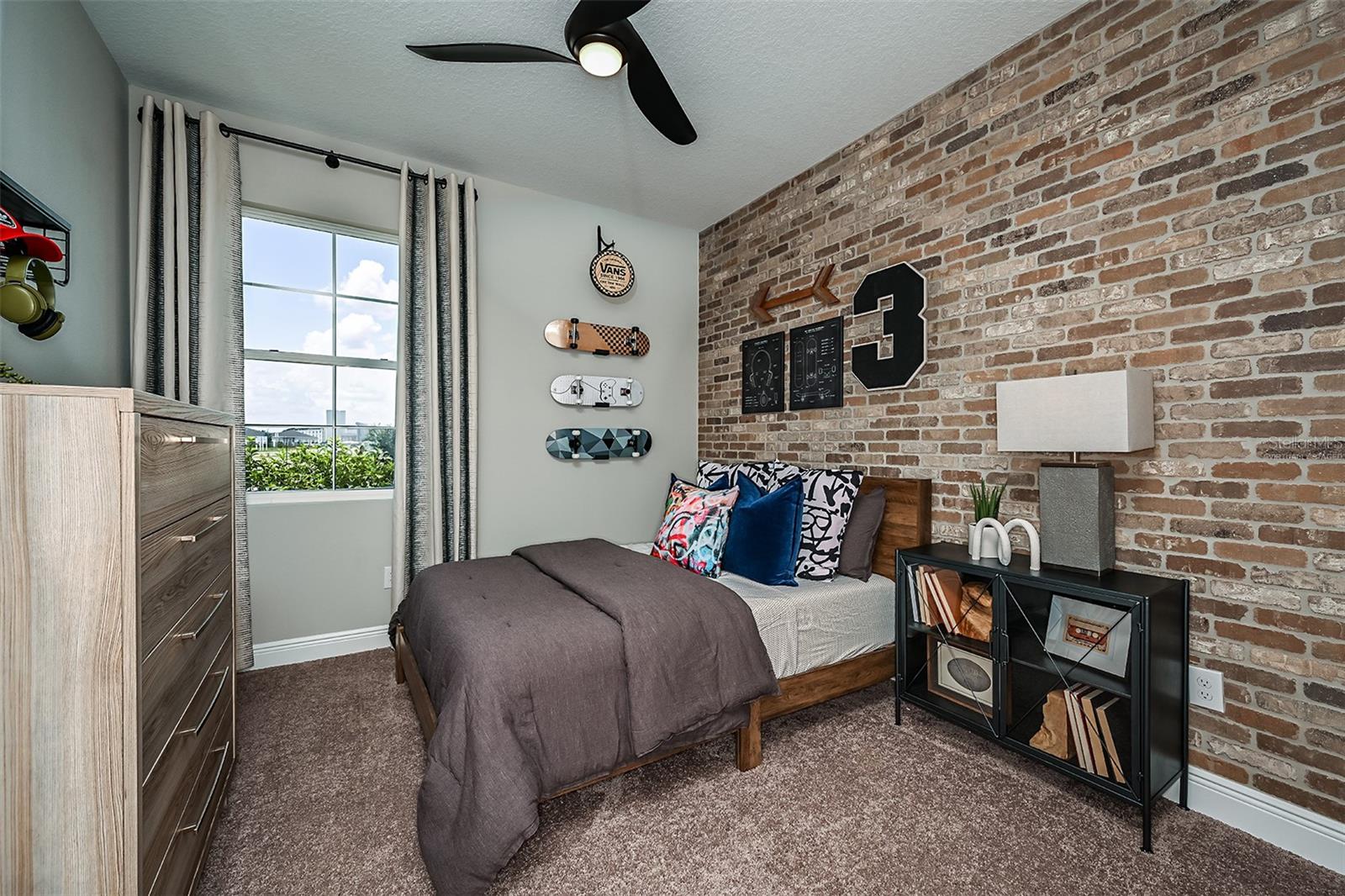 9997 SURREY ROSE DR, SAN ANTONIO, FL, 33576