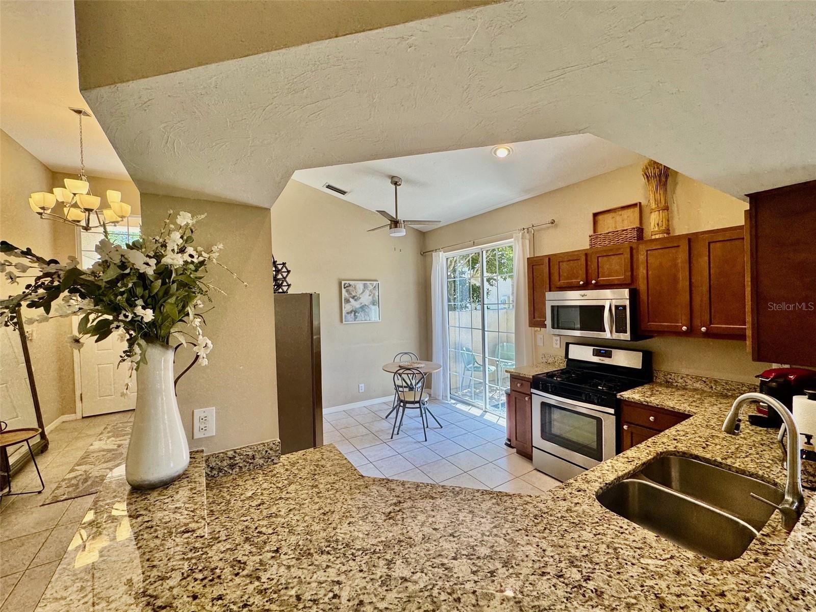 7330 KENSINGTON CT, UNIVERSITY PARK, FL, 34201