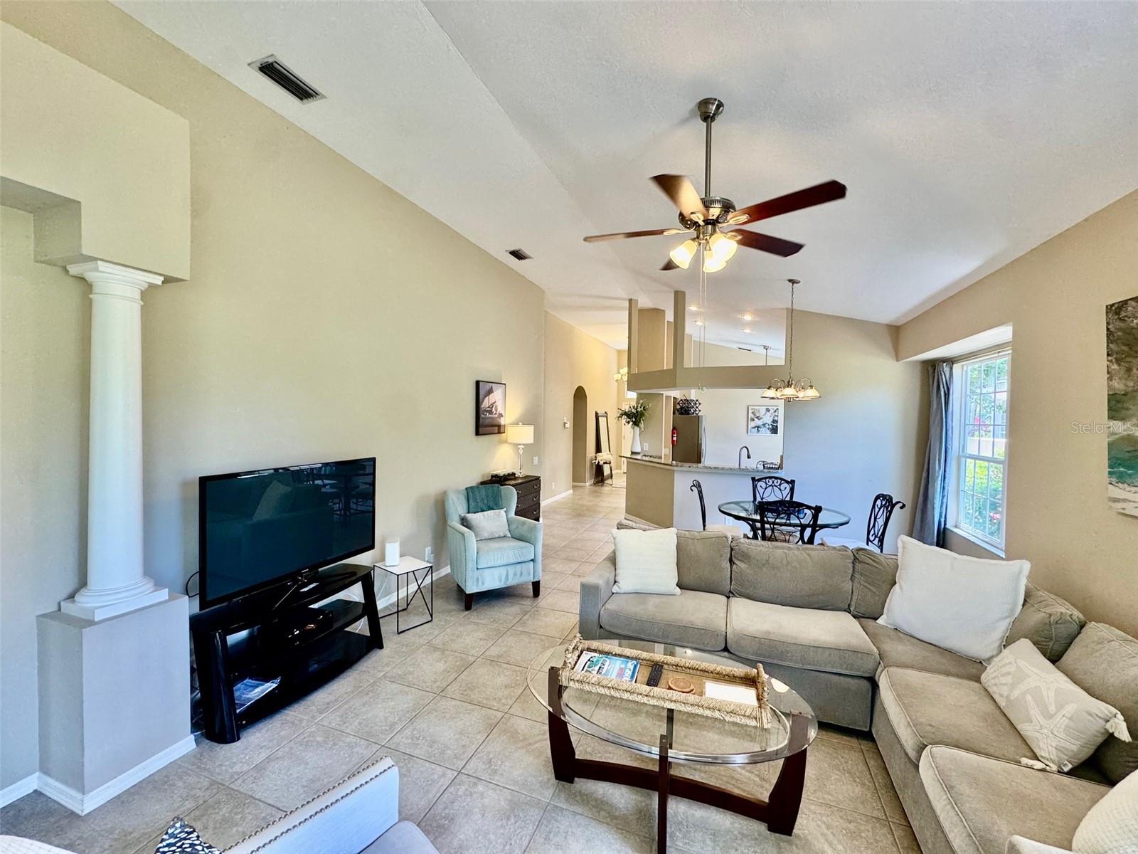 7330 KENSINGTON CT, UNIVERSITY PARK, FL, 34201