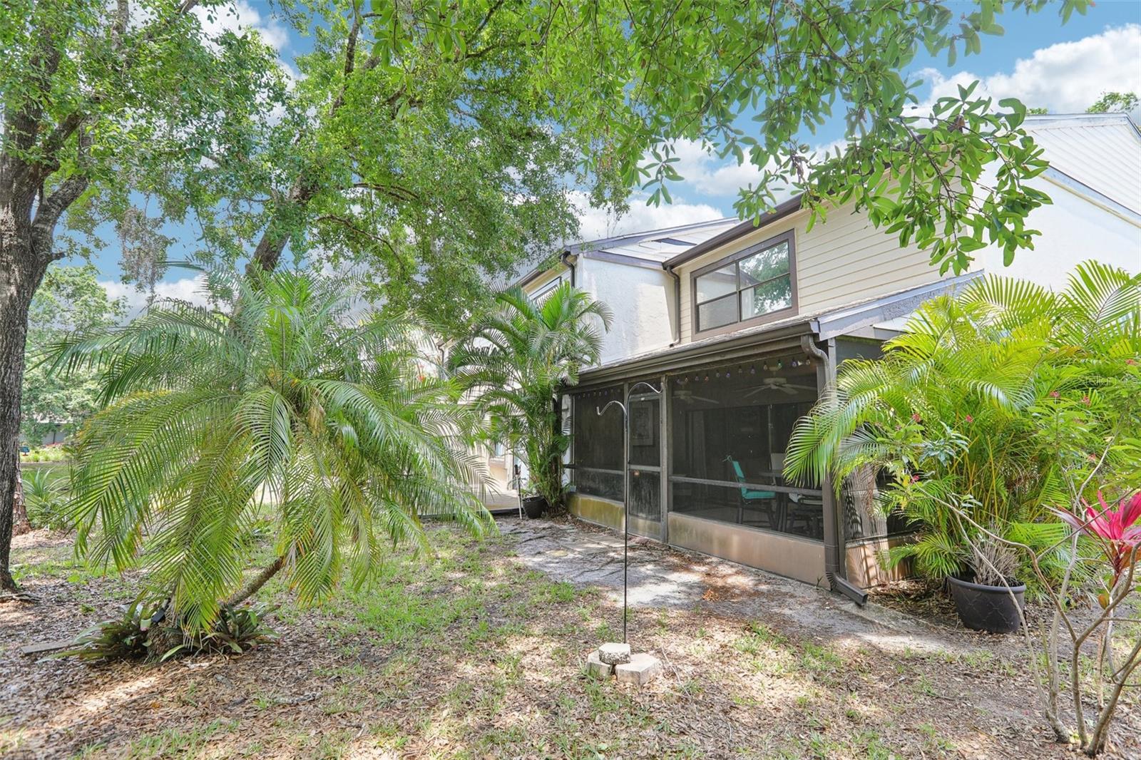 330 WOODS LANDING TRAIL, OLDSMAR, FL, 34677