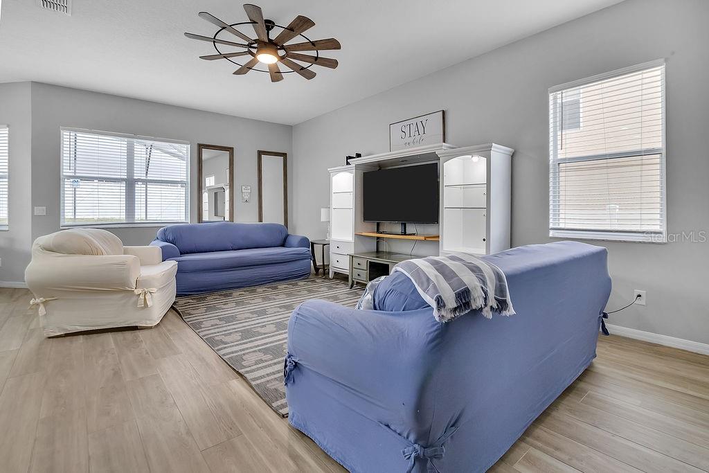 111 BONVILLE DR, DAVENPORT, FL, 33897