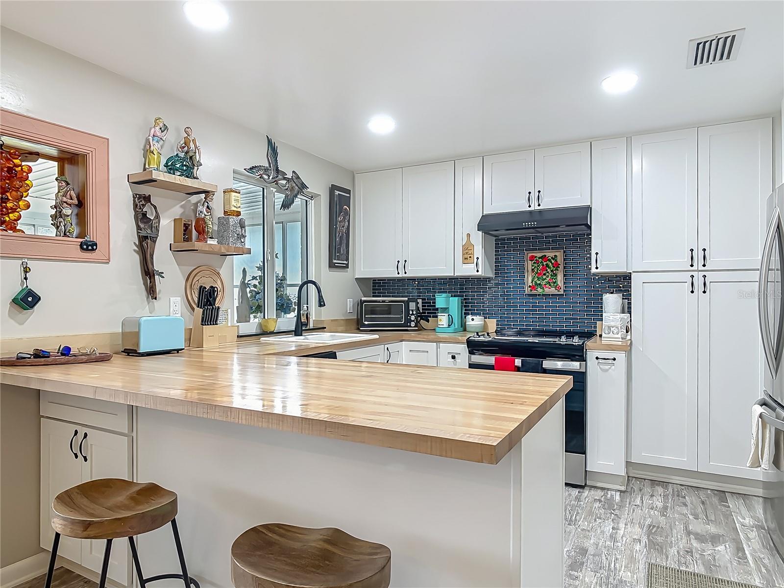 805 E 15TH AVE, NEW SMYRNA BEACH, FL, 32169