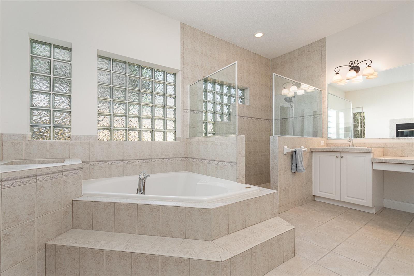 1333 KILLBRICKEN CIR, ORMOND BEACH, FL, 32174