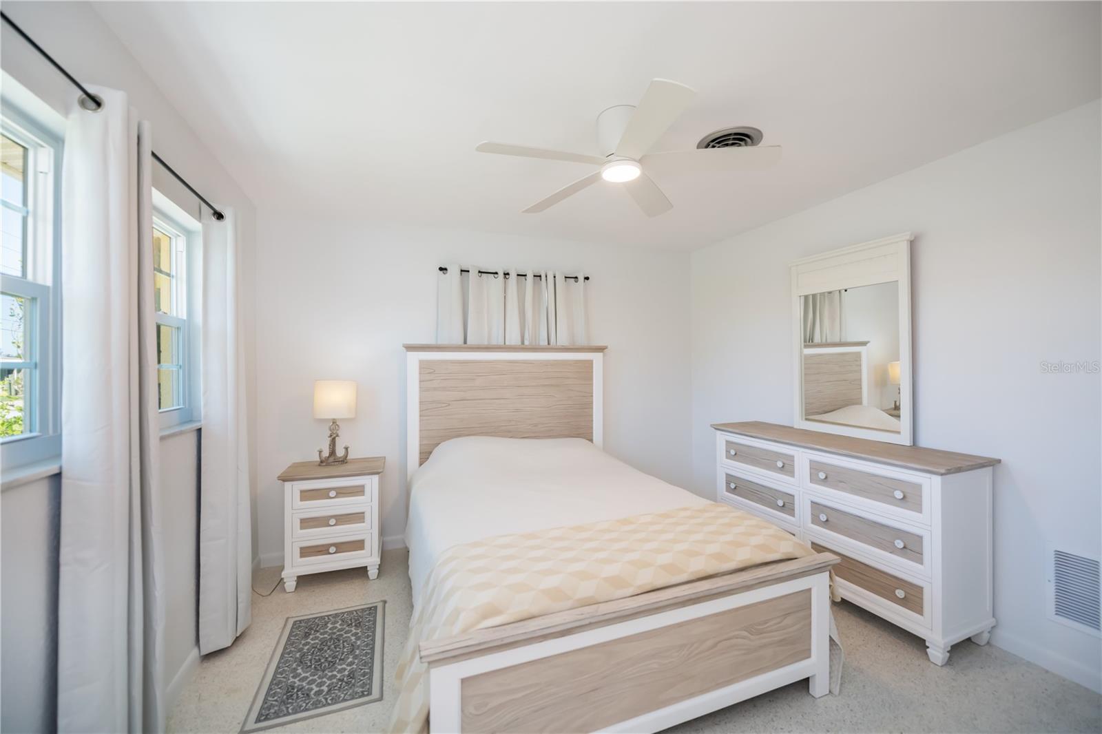 900 STEWART ST, ENGLEWOOD, FL, 34223