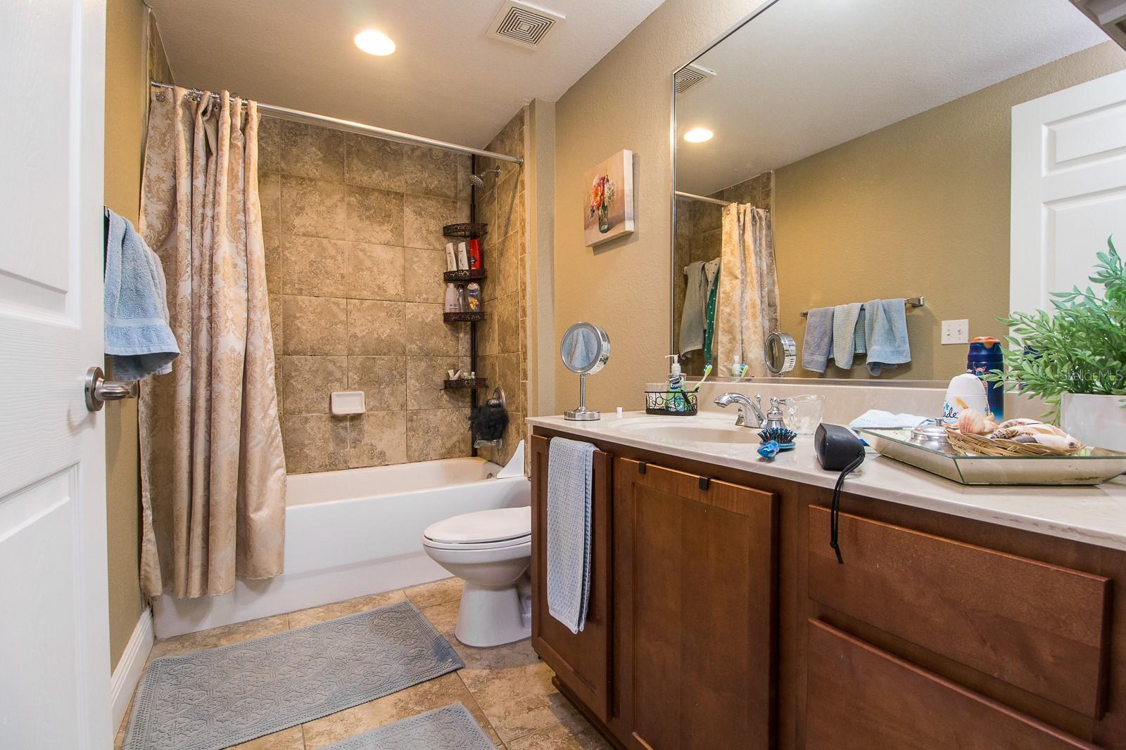 1460 NW 3RD PL #209, GAINESVILLE, FL, 32603