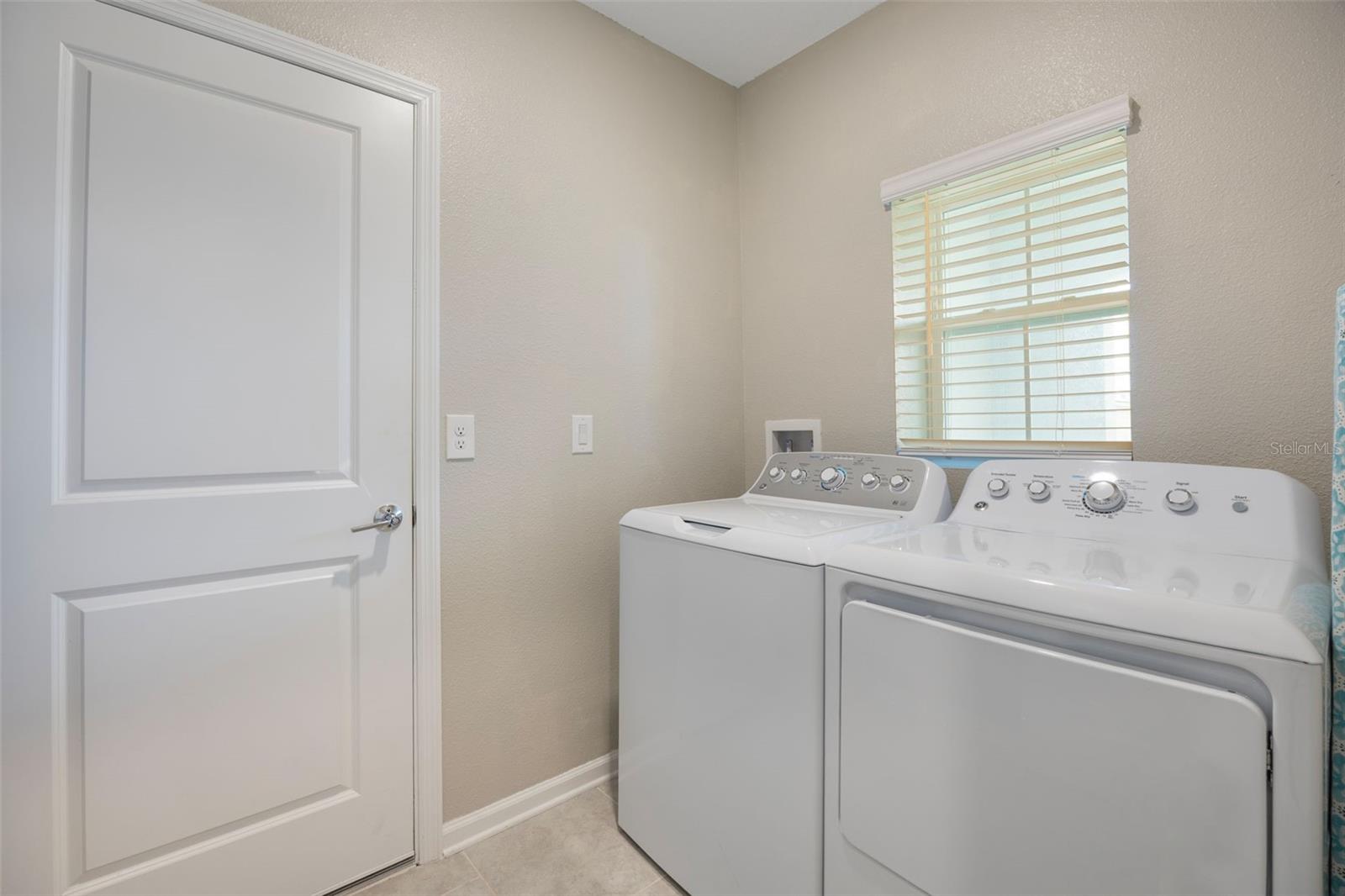 6816 PERCH HAMMOCK LOOP, GROVELAND, FL, 34736