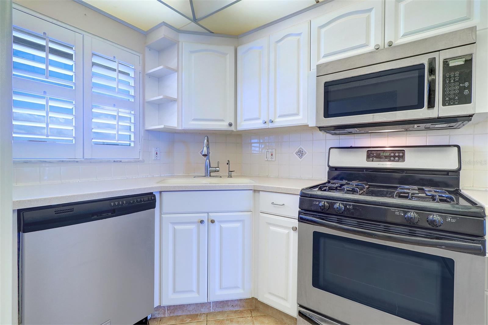 6020 SHORE BLVD S #503, GULFPORT, FL, 33707