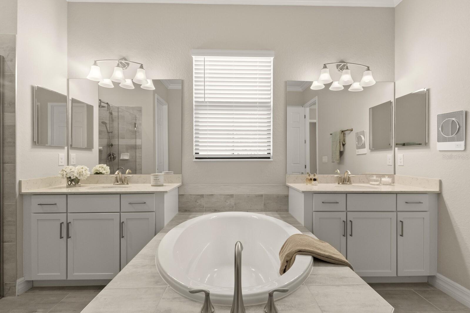 7004 HIGHGATE LN, LAKEWOOD RANCH, FL, 34202