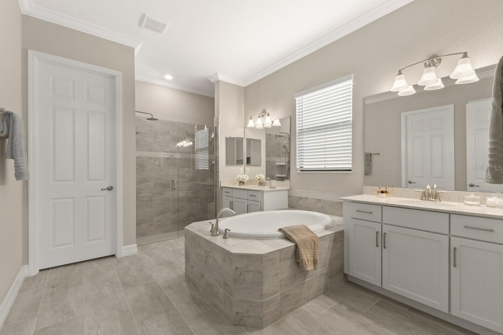 7004 HIGHGATE LN, LAKEWOOD RANCH, FL, 34202