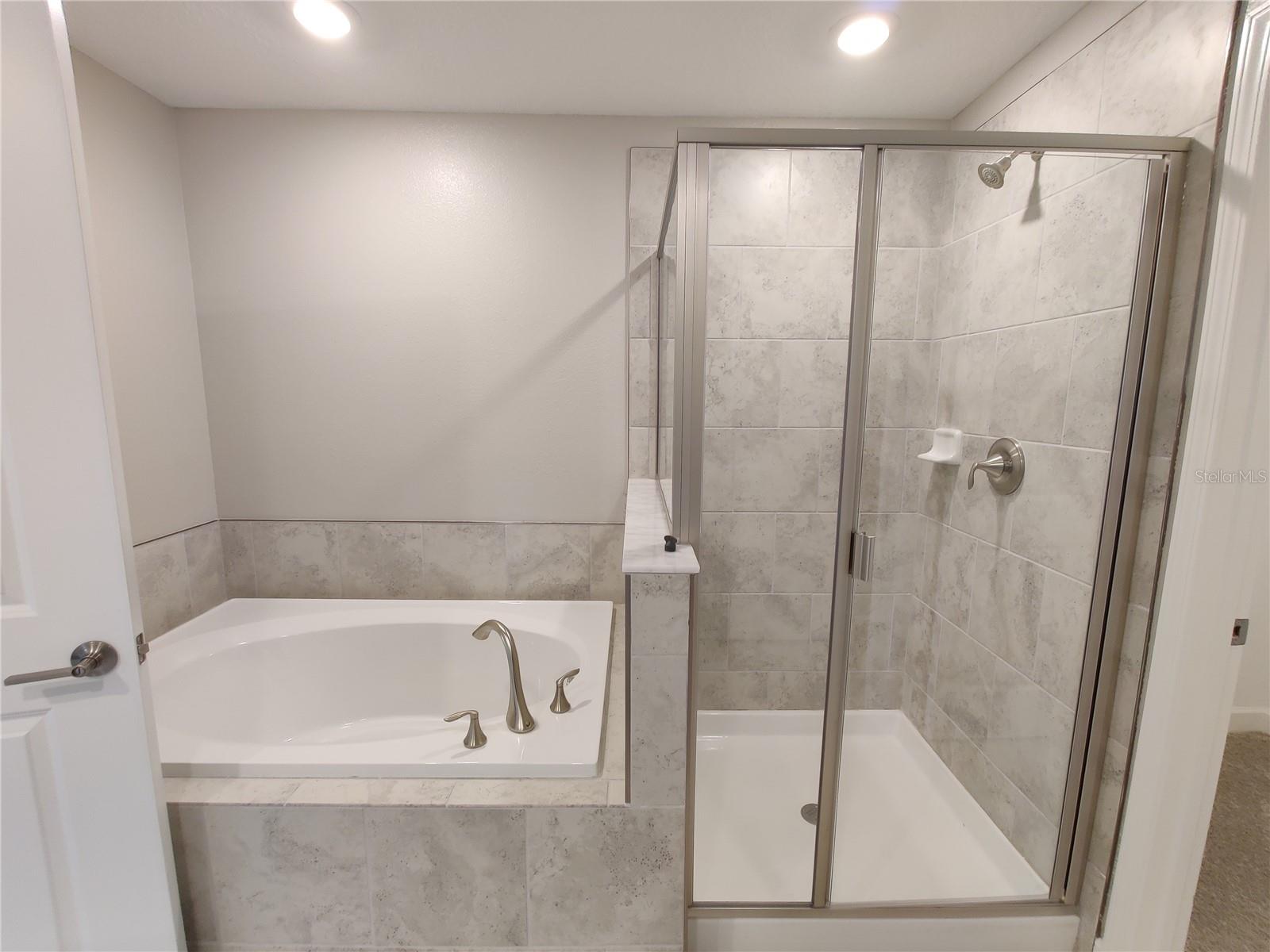 23300 WILLOW GLEN WAY, LUTZ, FL, 33549