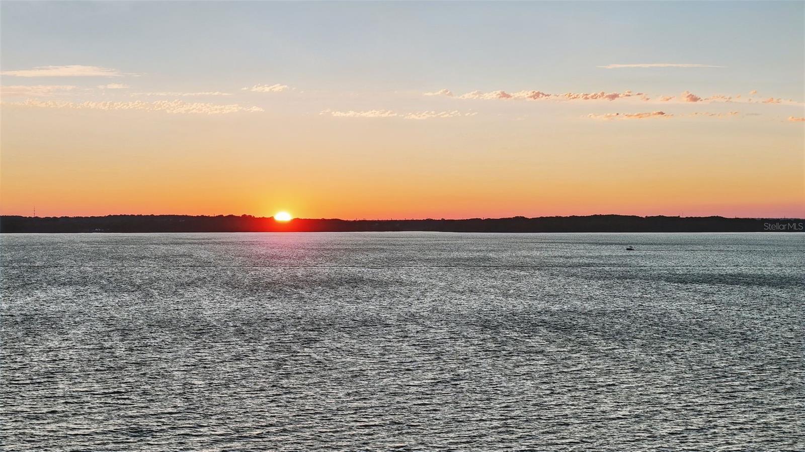 1150 PENINSULA DR, TAVARES, FL, 32778