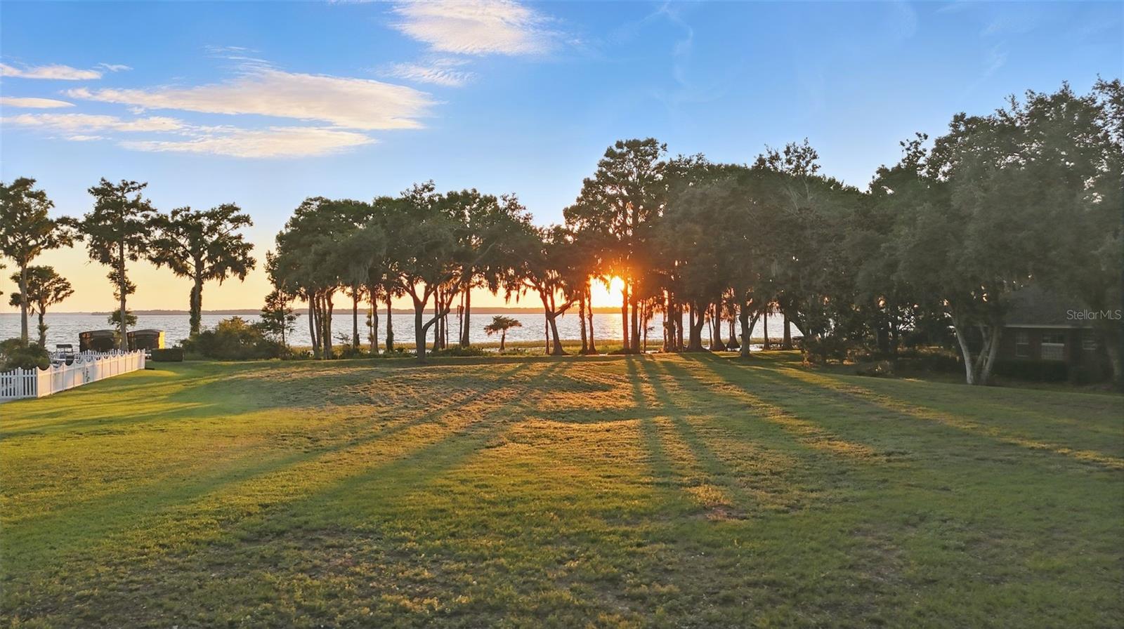 1150 PENINSULA DR, TAVARES, FL, 32778