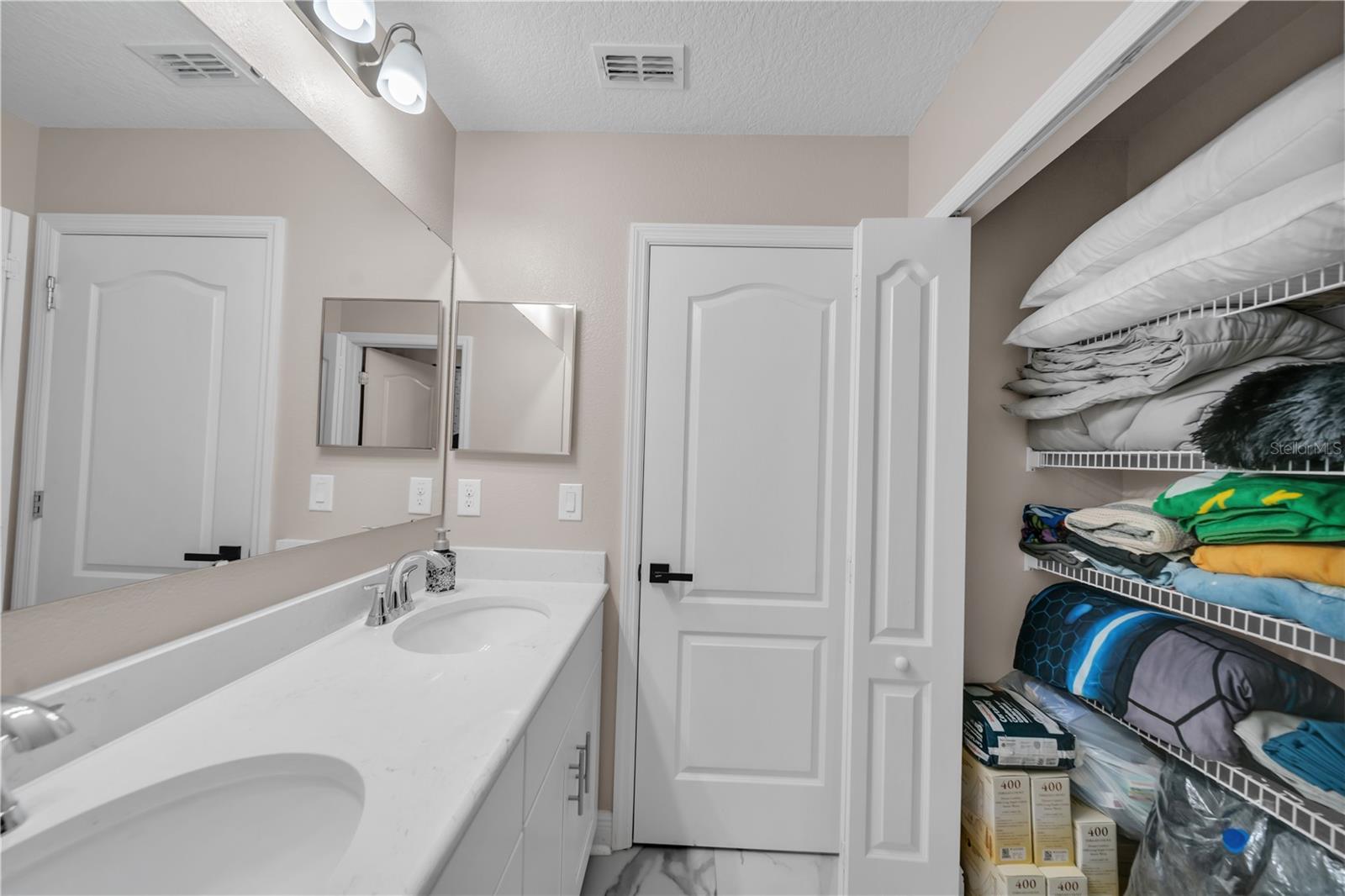 8277 ABBY BROOKS CIR, WESLEY CHAPEL, FL, 33545