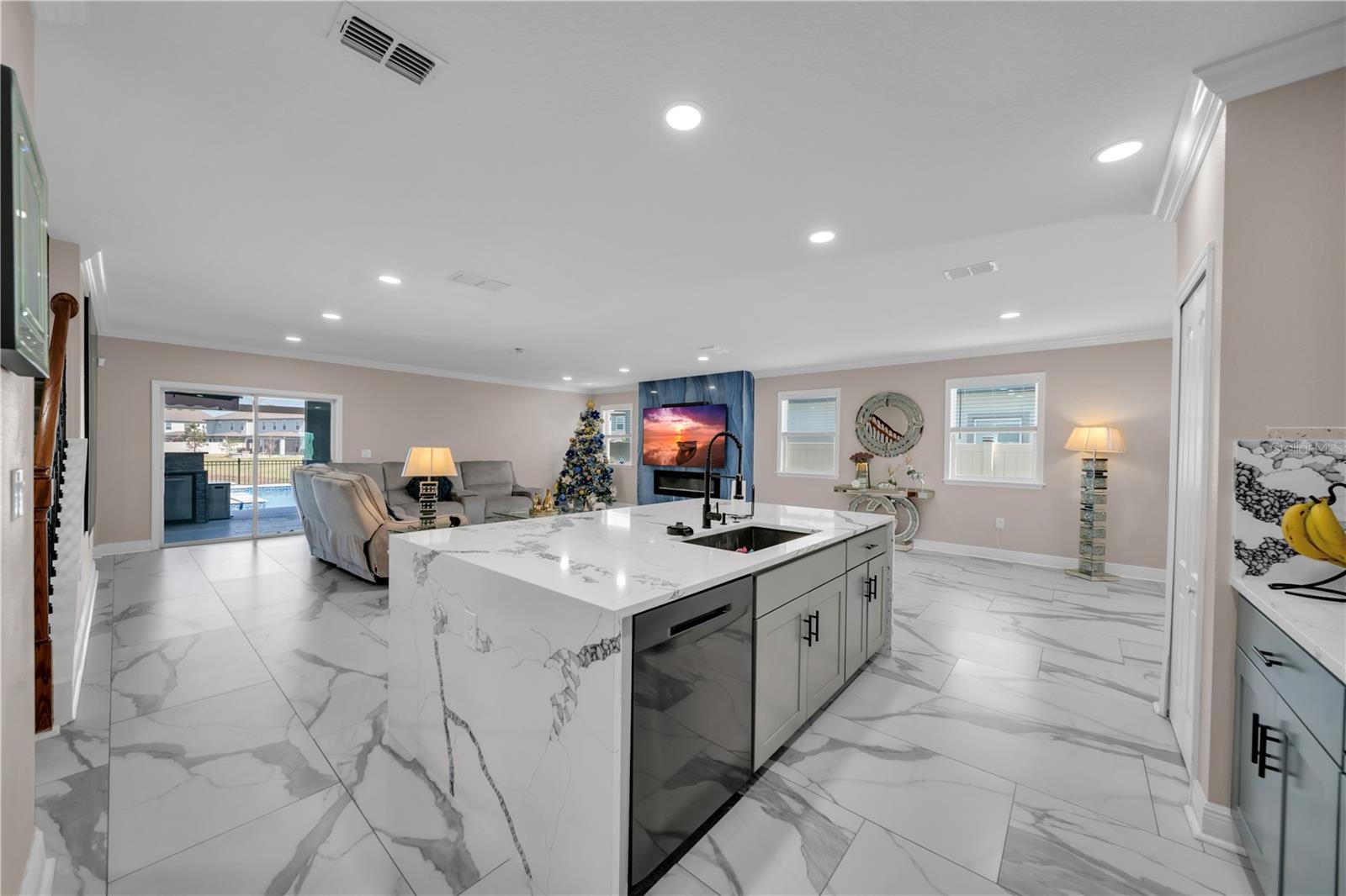 8277 ABBY BROOKS CIR, WESLEY CHAPEL, FL, 33545