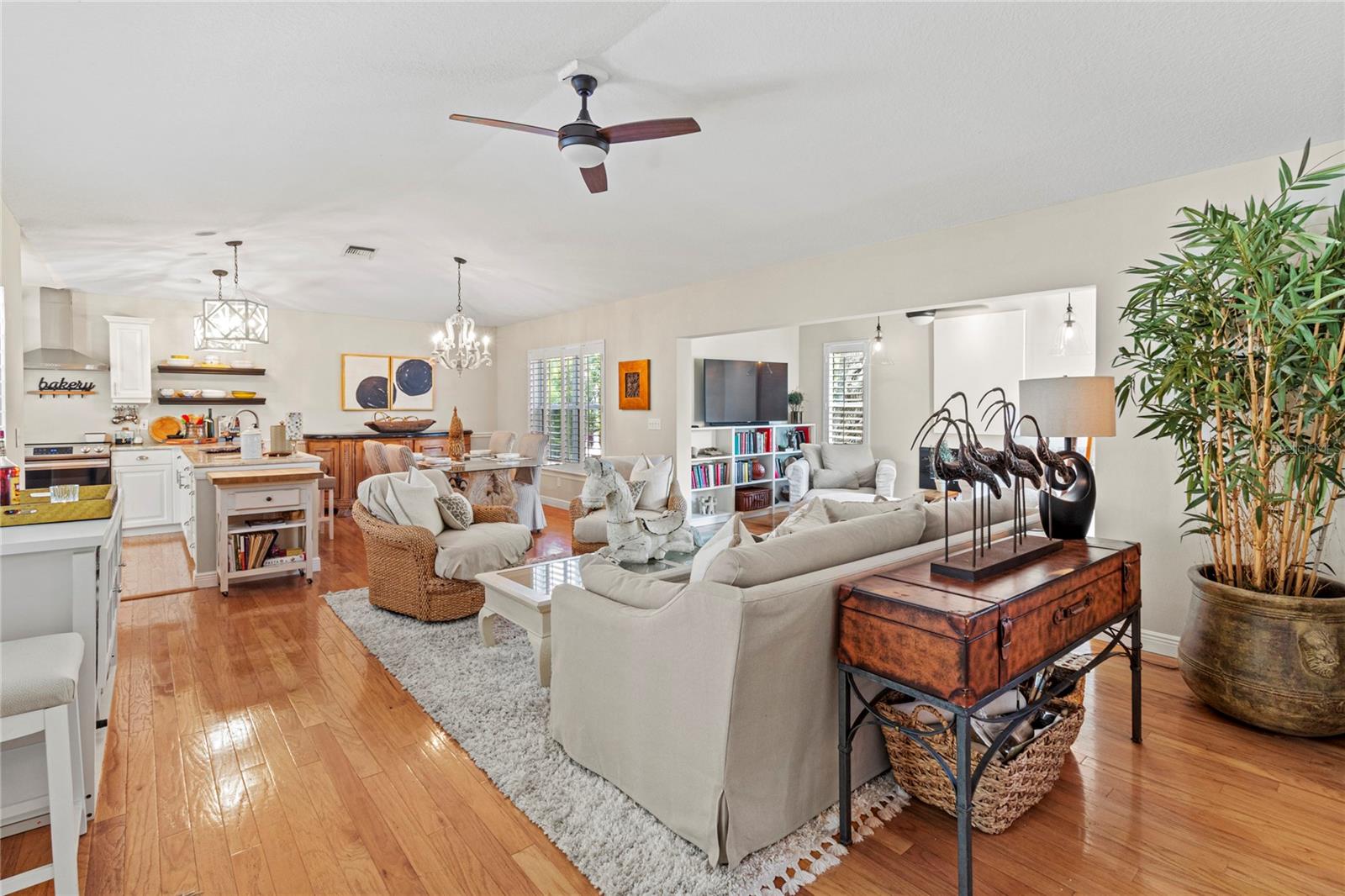 6402 23RD AVENUE DR W, BRADENTON, FL, 34209