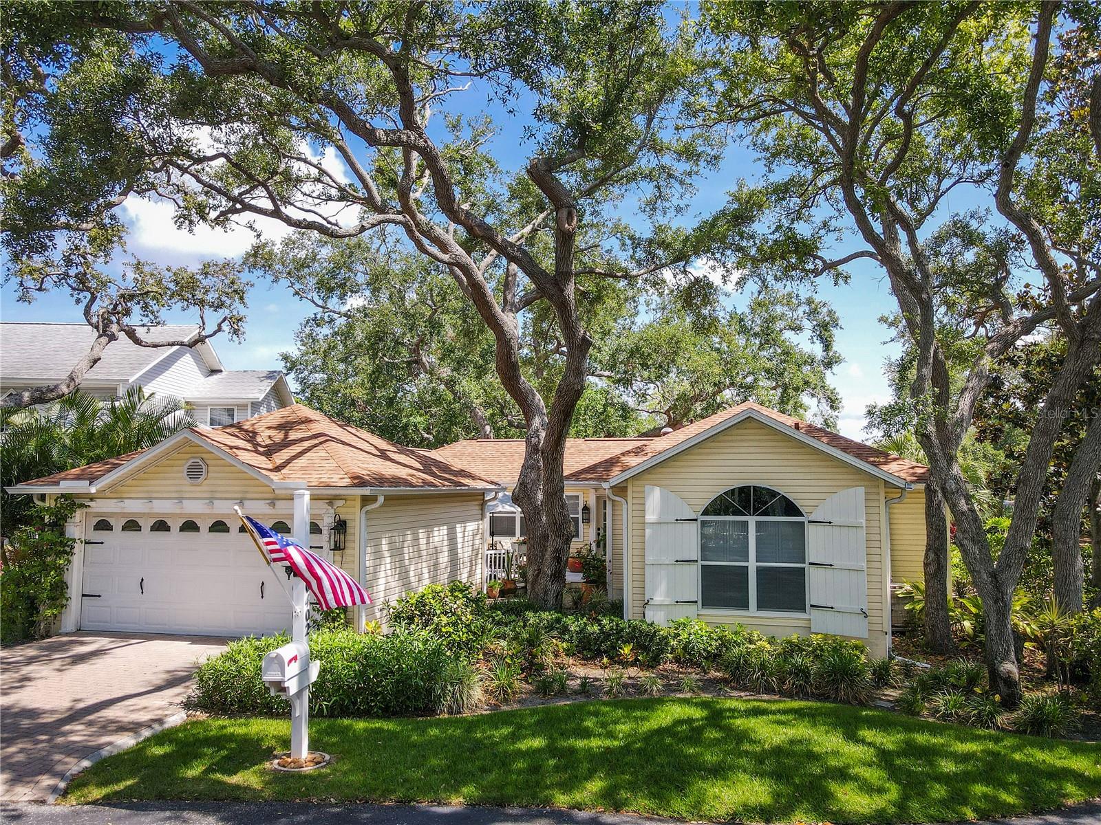 6402 23RD AVENUE DR W, BRADENTON, FL, 34209