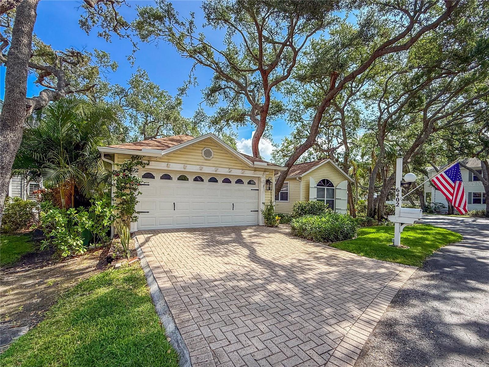 6402 23RD AVENUE DR W, BRADENTON, FL, 34209