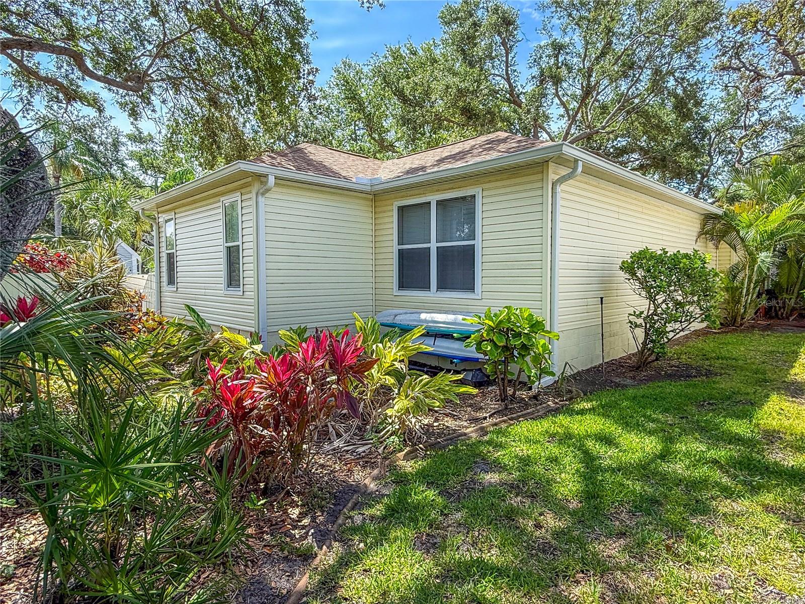 6402 23RD AVENUE DR W, BRADENTON, FL, 34209