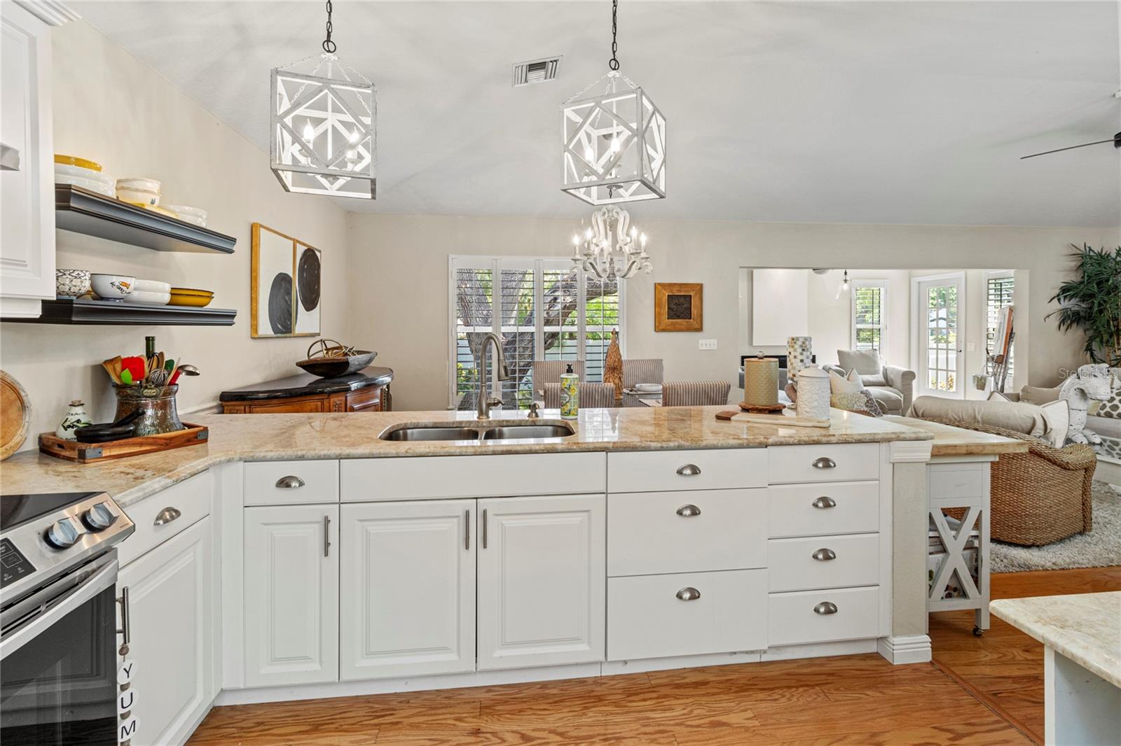 6402 23RD AVENUE DR W, BRADENTON, FL, 34209