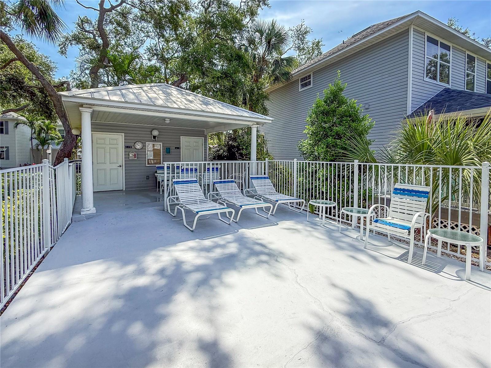 6402 23RD AVENUE DR W, BRADENTON, FL, 34209