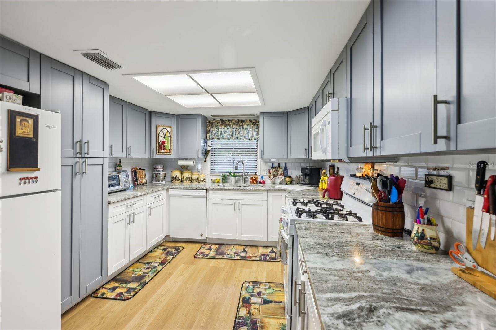 1 ABERDEEN CIR, LEESBURG, FL, 34788