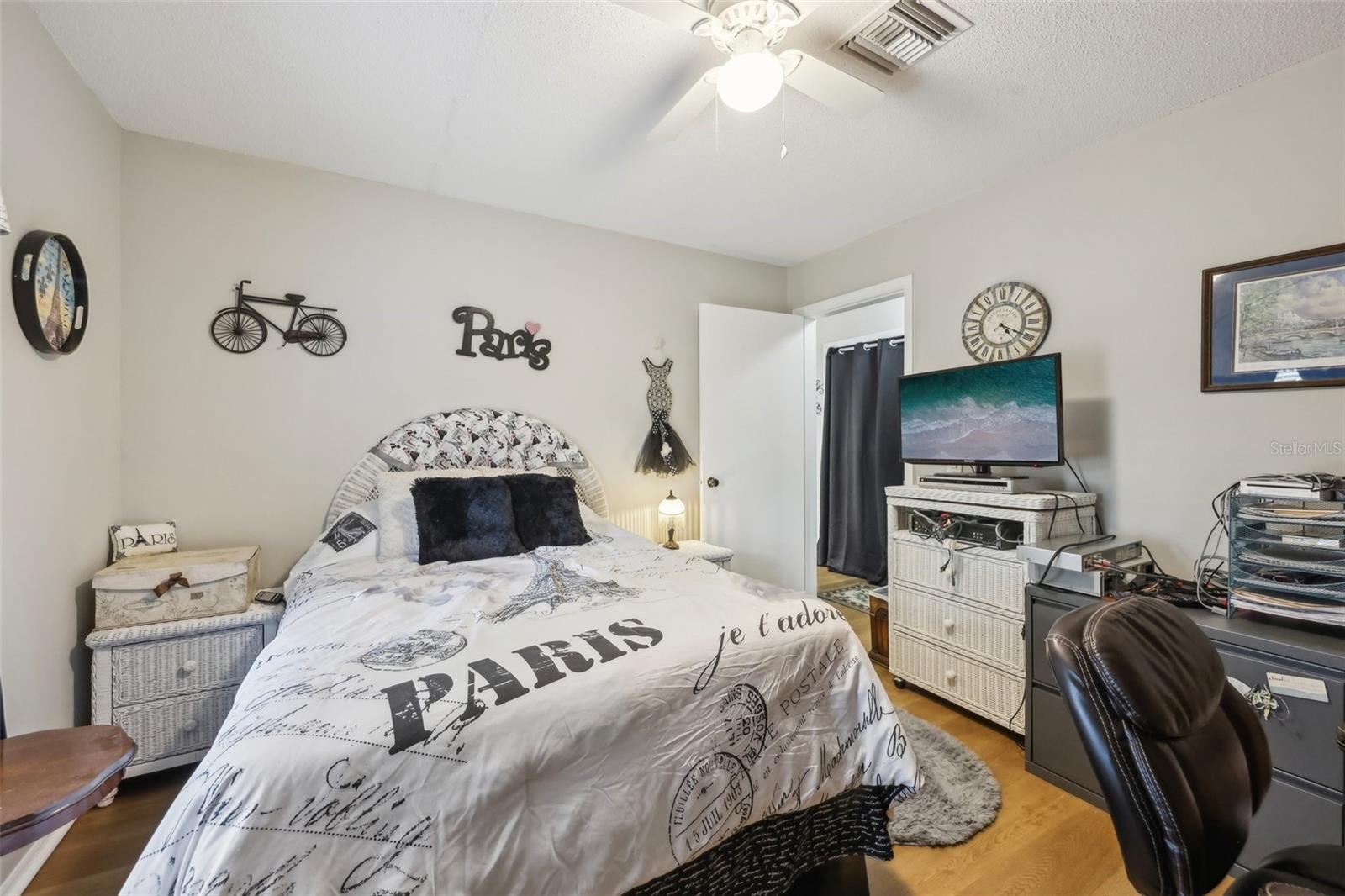 1 ABERDEEN CIR, LEESBURG, FL, 34788