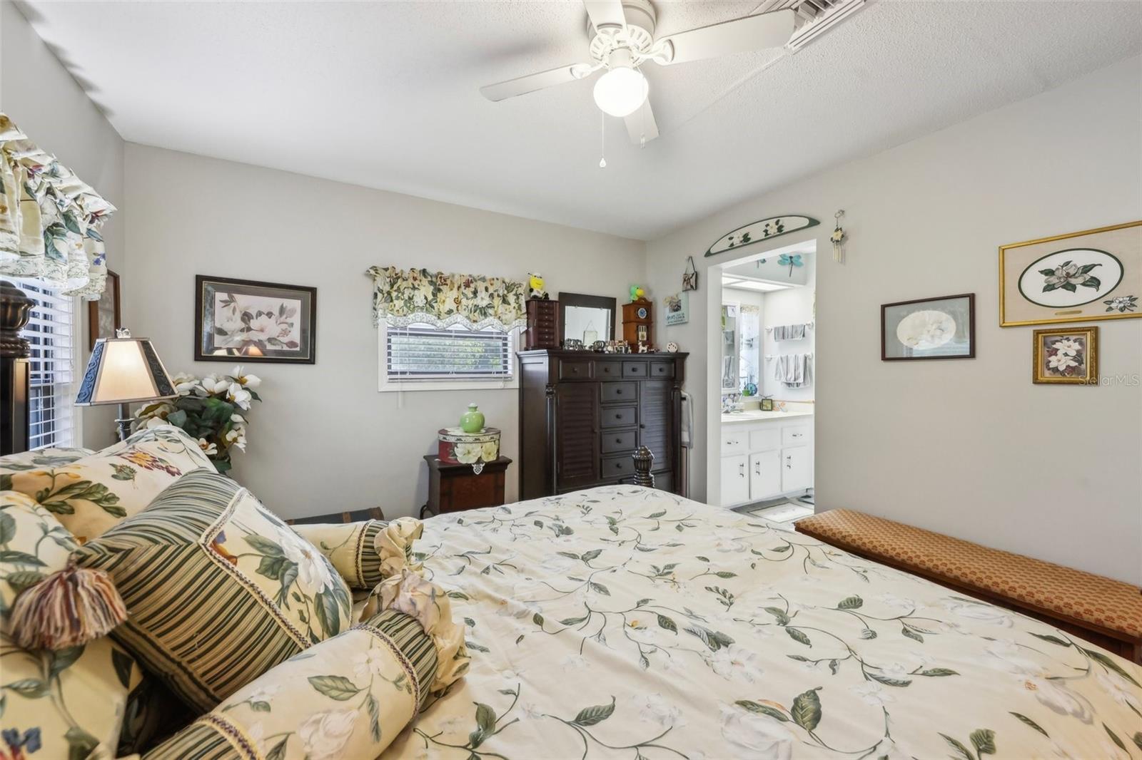 1 ABERDEEN CIR, LEESBURG, FL, 34788