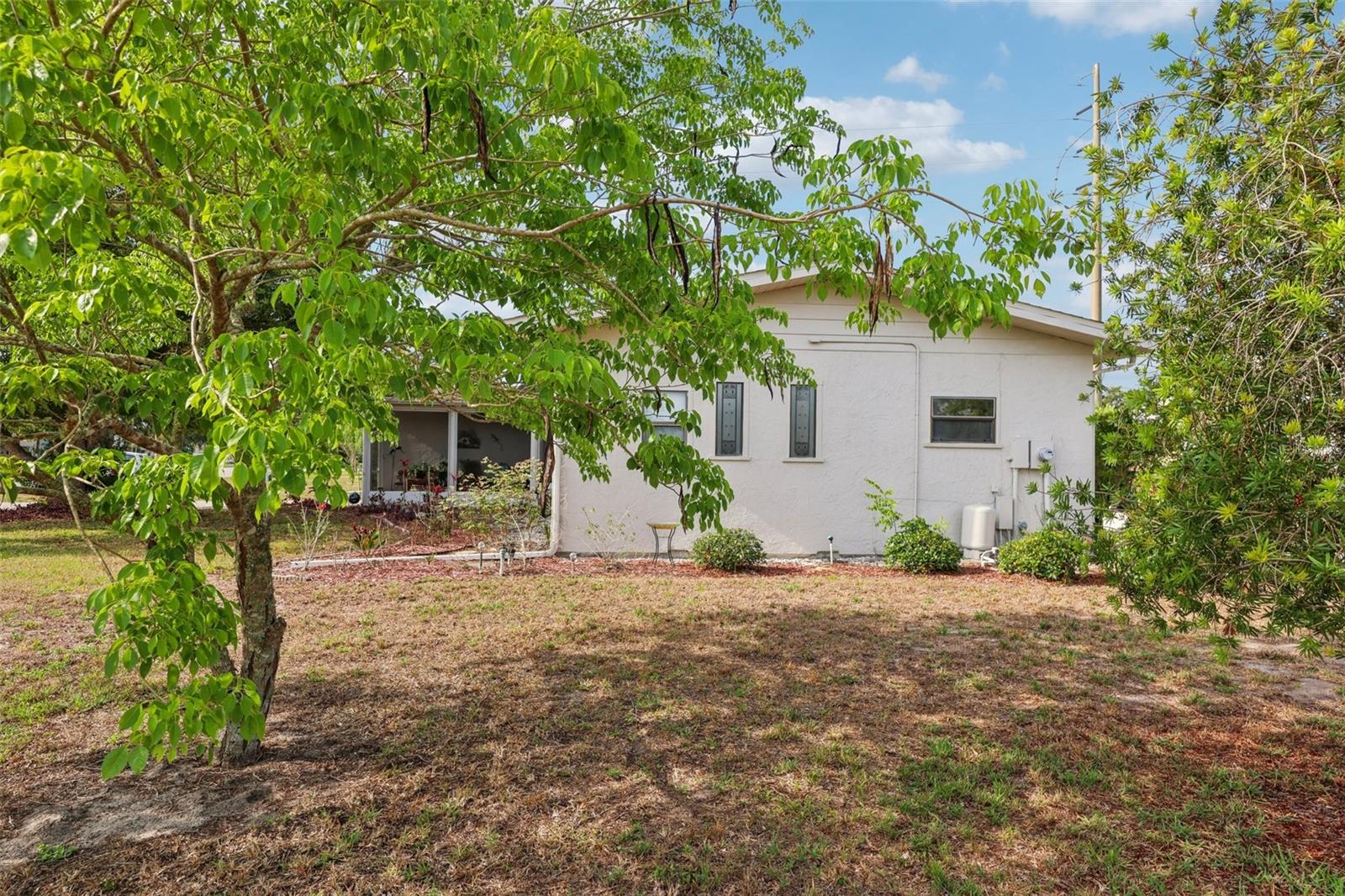 1 ABERDEEN CIR, LEESBURG, FL, 34788