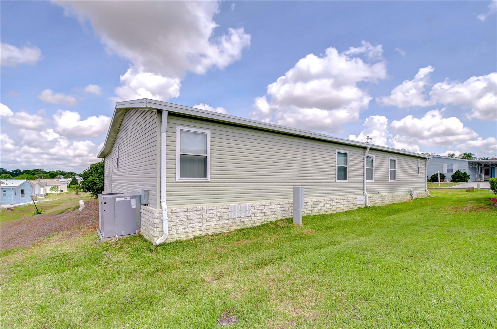 37642 LANDIS AVE, ZEPHYRHILLS, FL, 33541