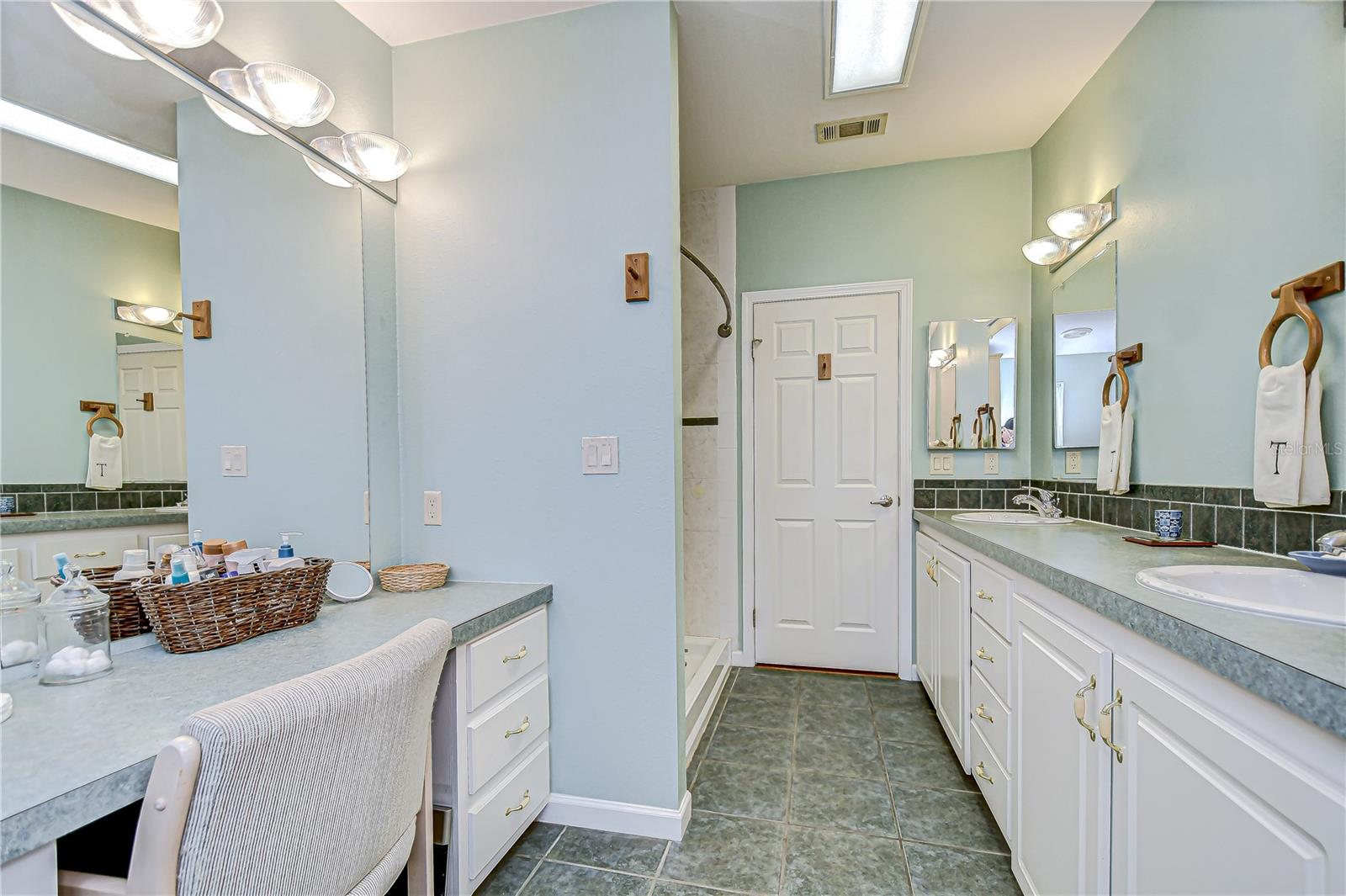 37642 LANDIS AVE, ZEPHYRHILLS, FL, 33541