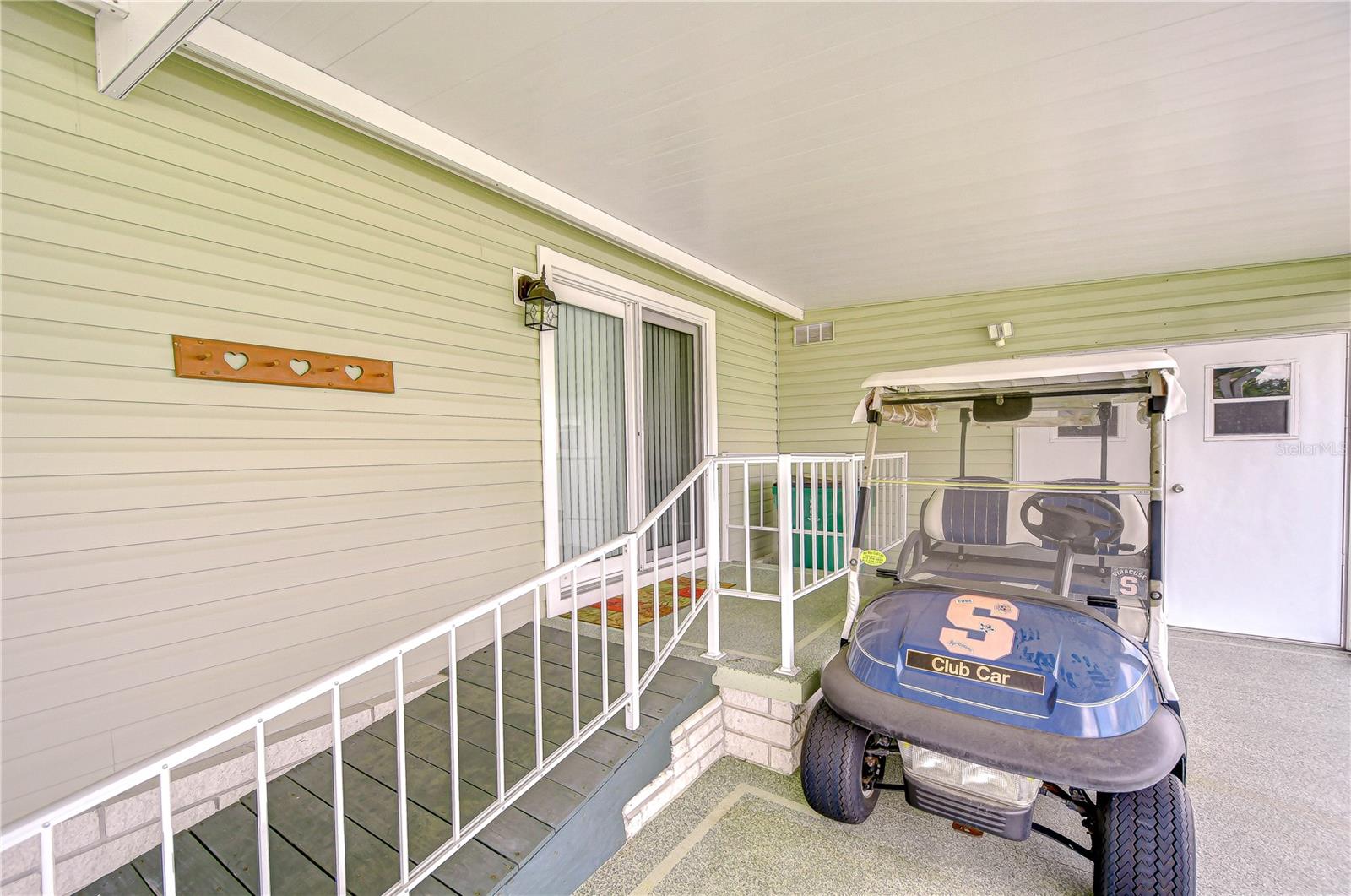 37642 LANDIS AVE, ZEPHYRHILLS, FL, 33541