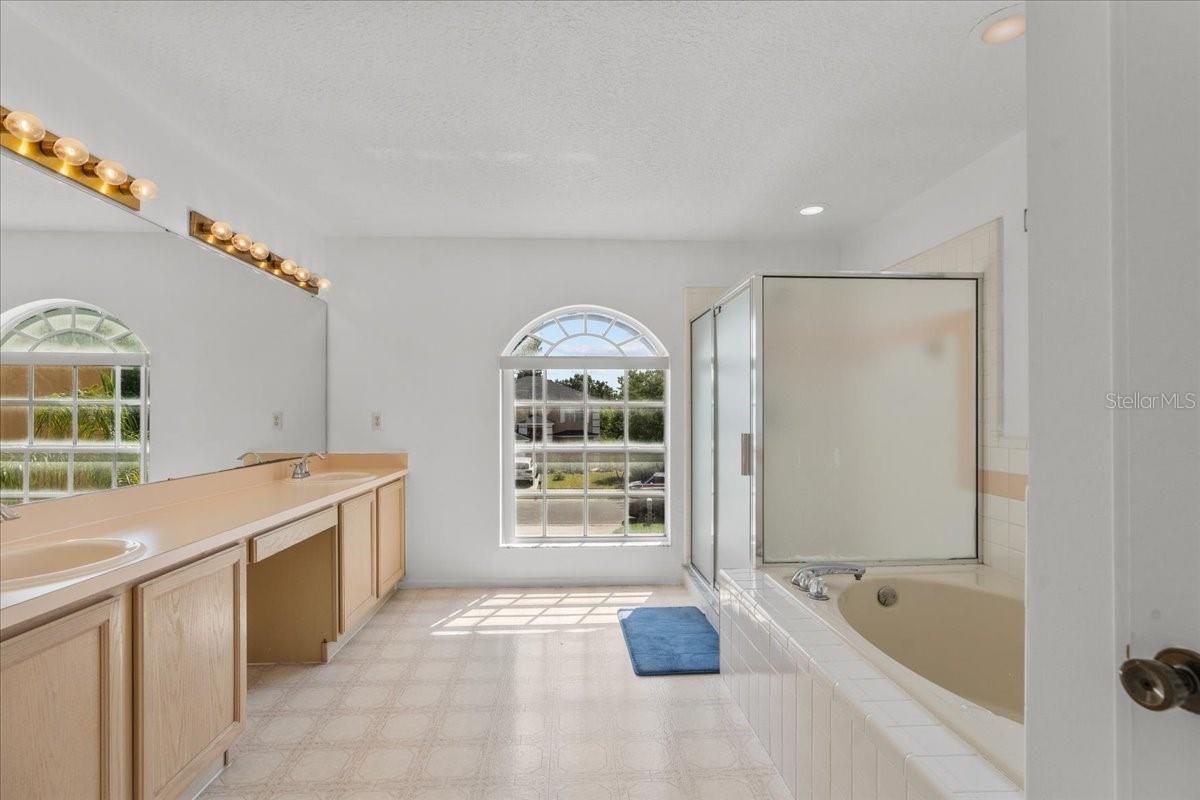 1240 FALCONCREST BLVD, APOPKA, FL, 32712