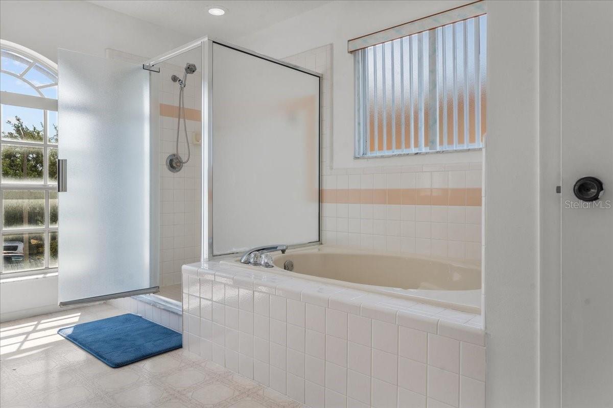 1240 FALCONCREST BLVD, APOPKA, FL, 32712