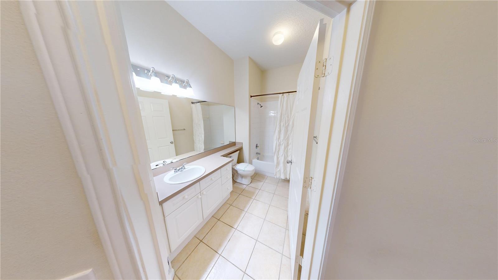 235 GOLDENRAIN DR #303, CELEBRATION, FL, 34747