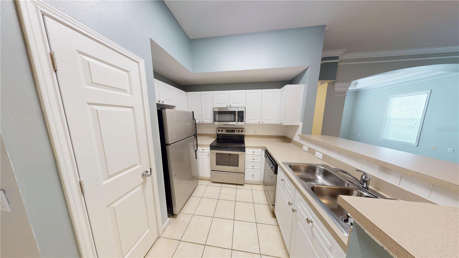 235 GOLDENRAIN DR #303, CELEBRATION, FL, 34747