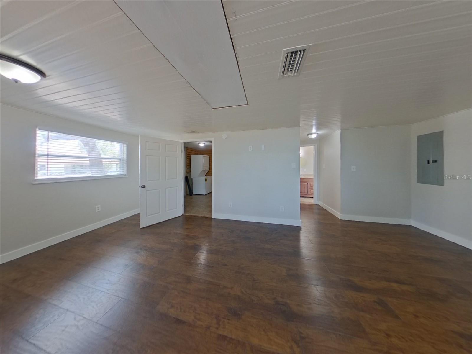 10719 CHEROKEE DR, ST PETERSBURG, FL, 33708