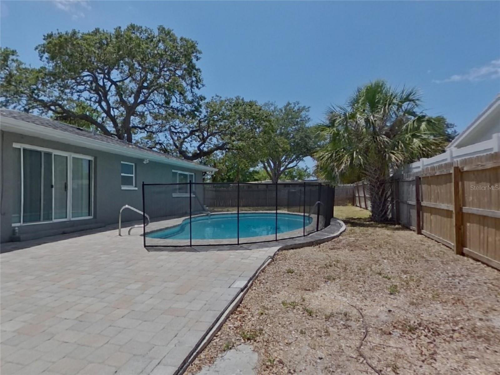 10719 CHEROKEE DR, ST PETERSBURG, FL, 33708