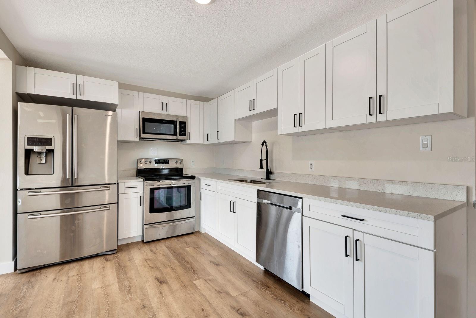 609 25TH AVE W, BRADENTON, FL, 34205