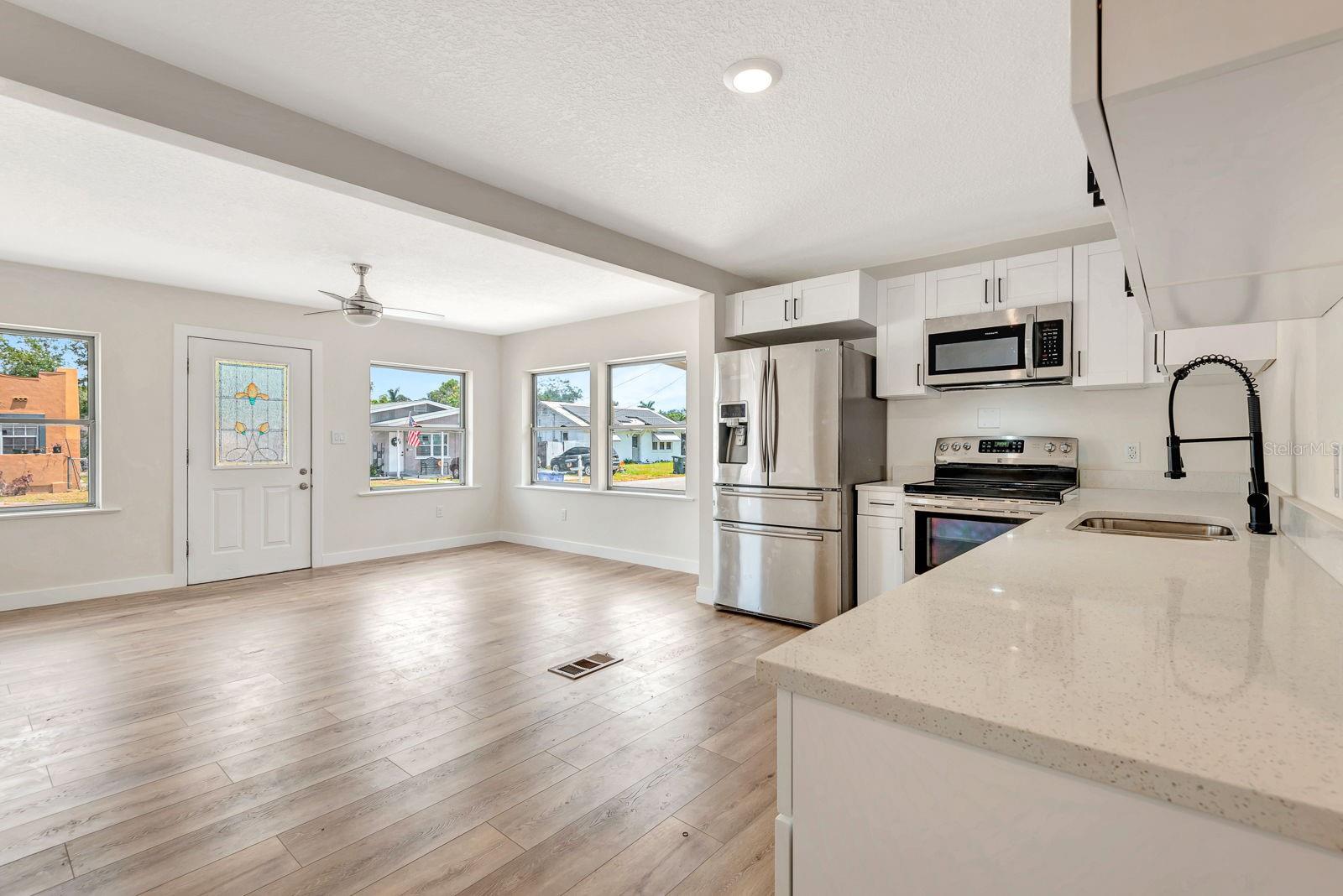 609 25TH AVE W, BRADENTON, FL, 34205