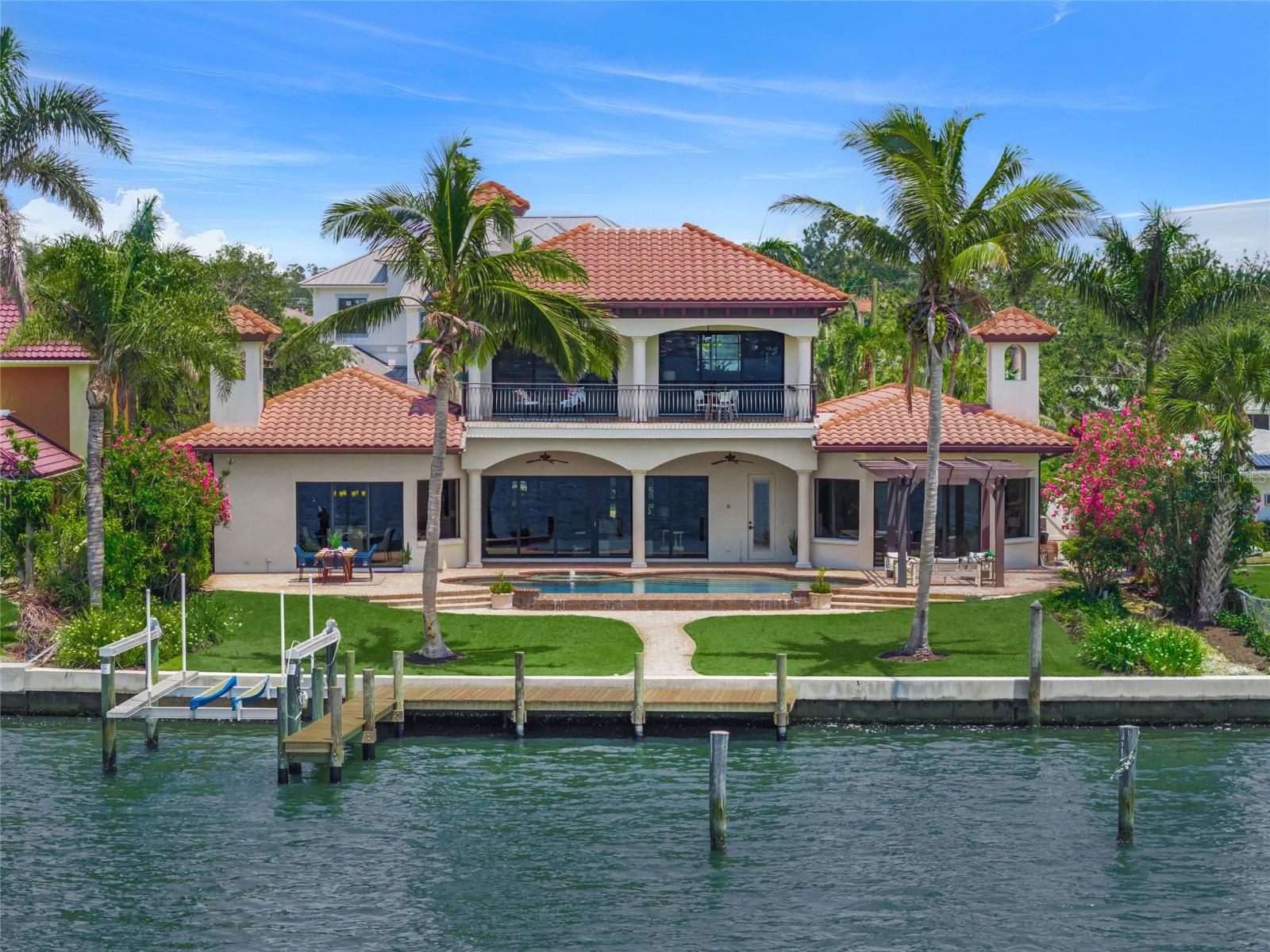 A4652012 Property Photo