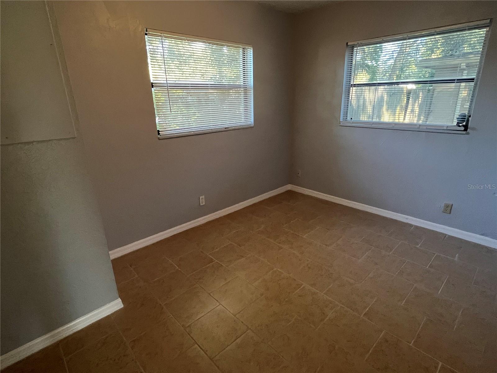 4020 MCLANE DR, TAMPA, FL, 33610