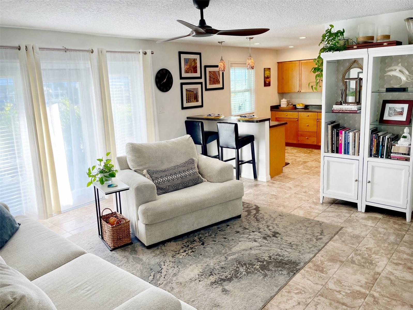 5012 STARFISH DR SE #B, ST PETERSBURG, FL, 33705