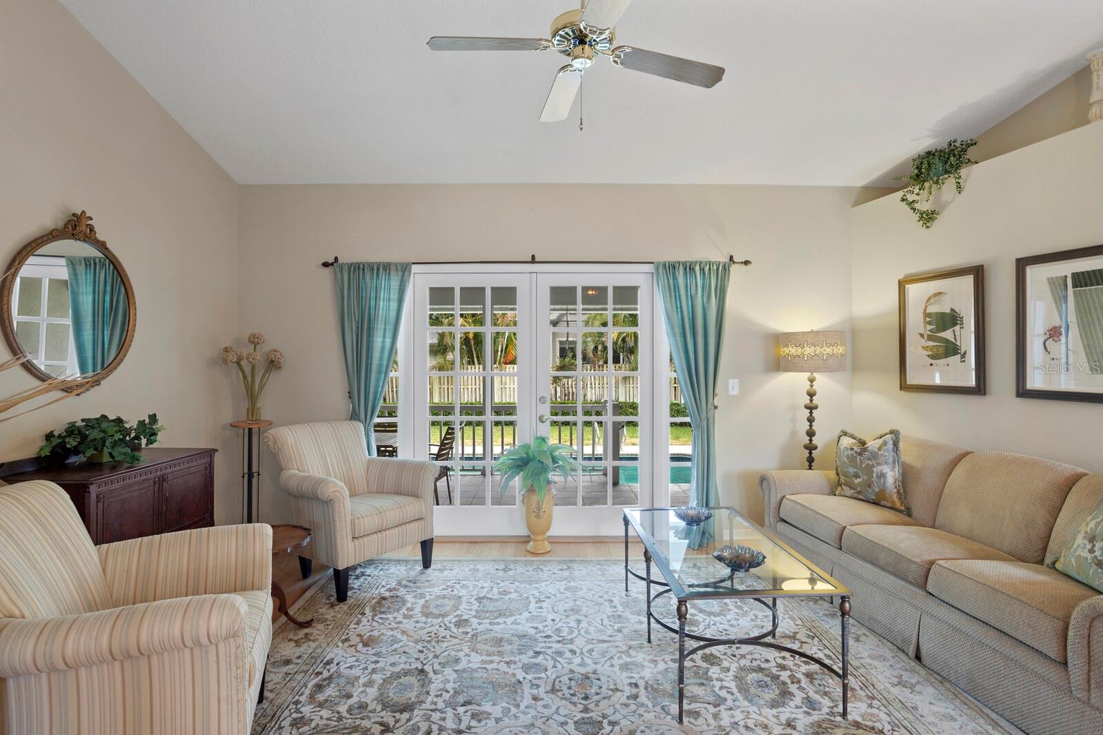 4311 W BEACH PARK DR, TAMPA, FL, 33609