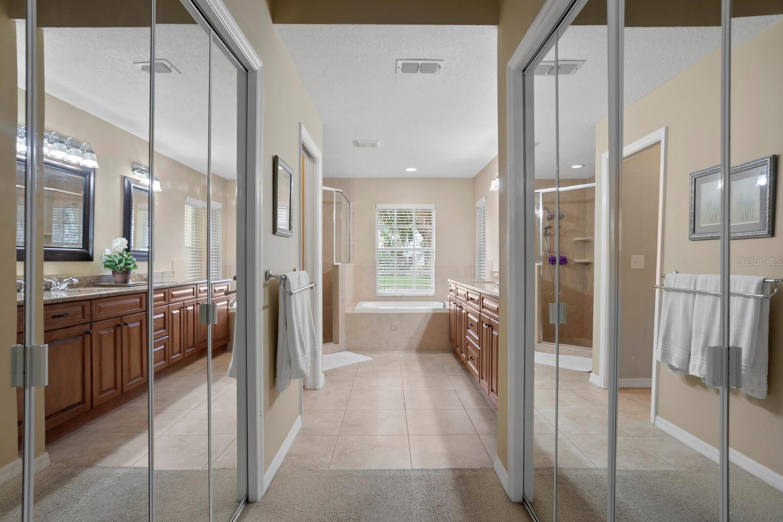 4311 W BEACH PARK DR, TAMPA, FL, 33609