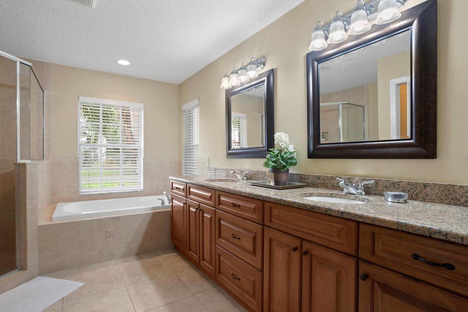 4311 W BEACH PARK DR, TAMPA, FL, 33609