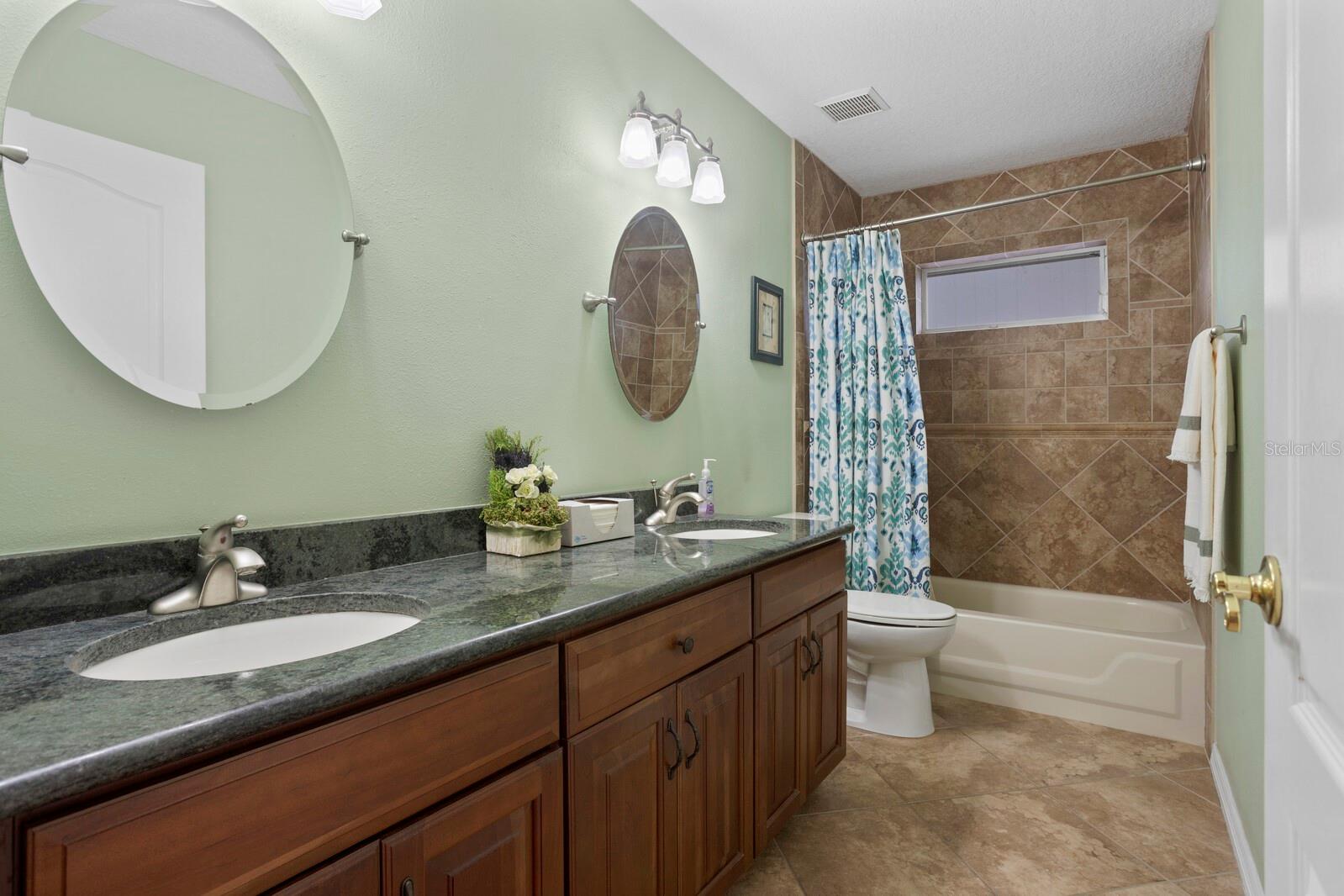 4311 W BEACH PARK DR, TAMPA, FL, 33609