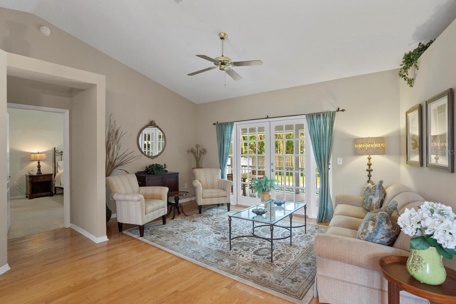 4311 W BEACH PARK DR, TAMPA, FL, 33609